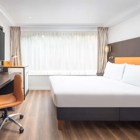 Doubletree By Hilton - Hyde Park 4*