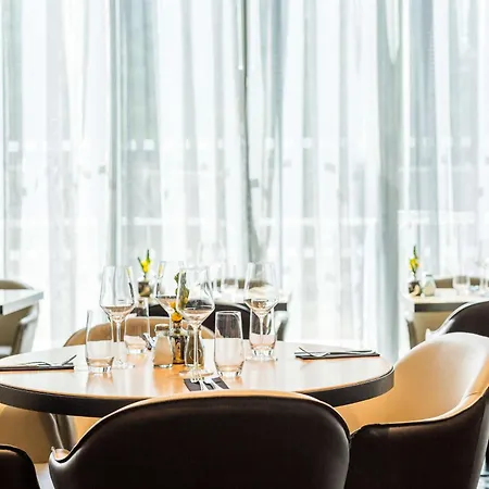 Park Plaza London, Park Royal 4*