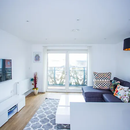 Prestige 2 Bed Balcony Abbey Wood