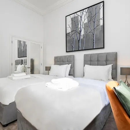 3 Sloane Gardens 2*