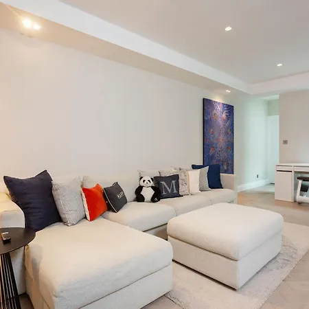 Veeve - Phenomenal In Fulham * London