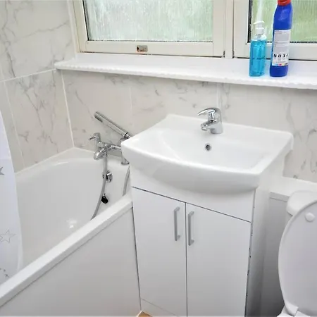 Apartment Lovely 2 Bed Flat In S/e London Abbey Wood