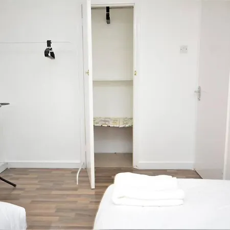 Lovely 2 Bed Flat In S/e London *