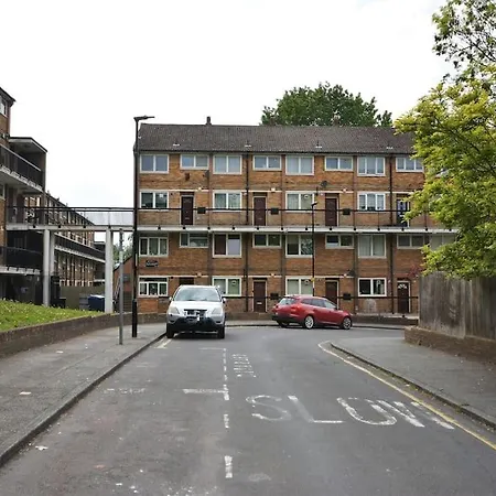 Lovely 2 Bed Flat In S/e London * Abbey Wood