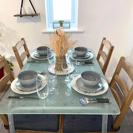 The Grand Forsyth Apartment - Two Bedroom Apartment