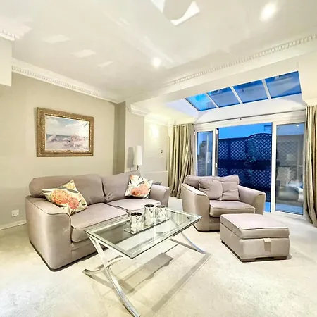 Apartment Mayfair 2 Bedroom With Large Private Terrace London