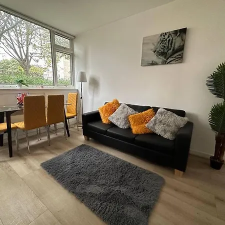 Spacious 2 Bedroom In Hoxton Appartement Londen