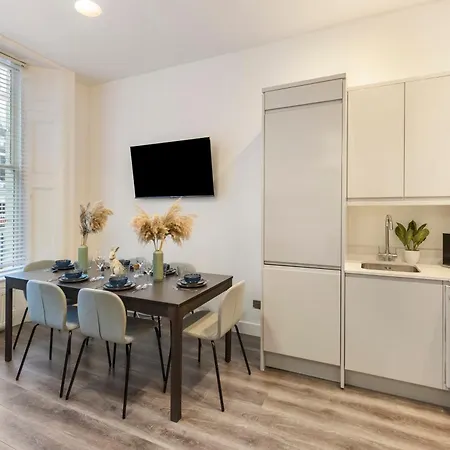 Notting Hill Retreat 2 Bedroom Londres