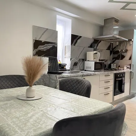 Apartment Stanton - Impeccable And Stylish 2 Bedroom Dagenham