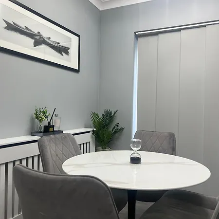 Vakantiehuis Luxury In Greater London - Rainham