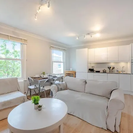 Apartment Cosy 2 Bed In Kensington Olympia London