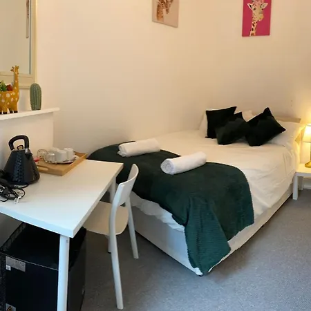 Russell Square Private Homestay London