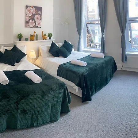 Homestay Russell Square Private