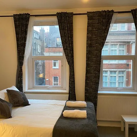 Russell Square Private * London