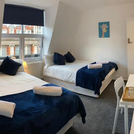 Russell Square Private Homestay