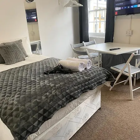 Kings Cross Private *