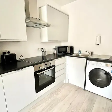 Apartment Modern Boutique Great Location