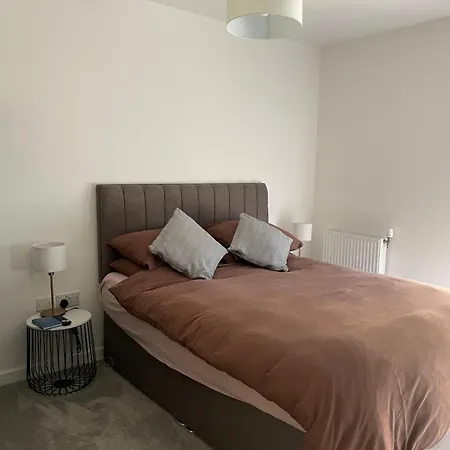 Apartment Brand New Stunning 2-bed In Dagenham