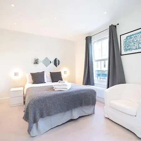 Apartment Private Terrace Fulham 3 Bed 2 Baths