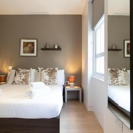 Wells Court By Aeria * London