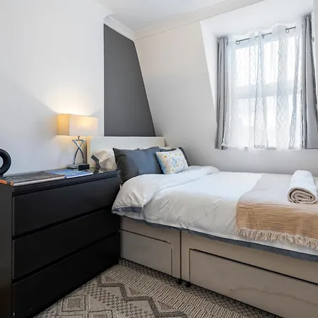 Apartment Maida Vale 2 Bedroom Flat *