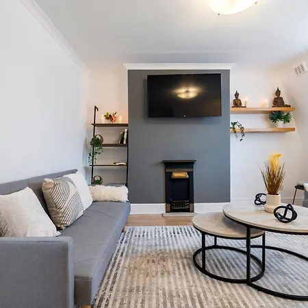 Maida Vale 2 Bedroom Flat *
