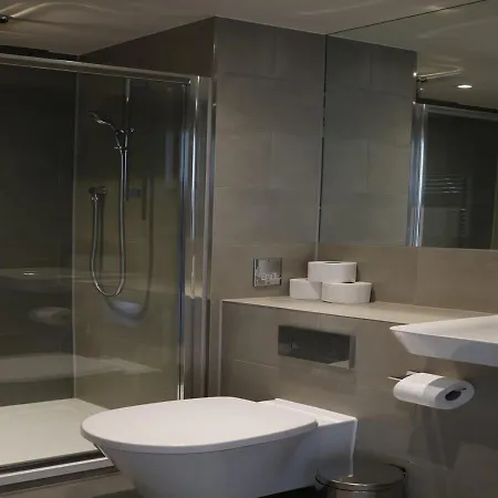 Apartment Modern New Spacious Croydon