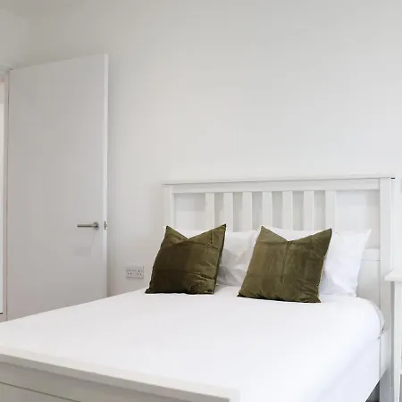Modern New Spacious