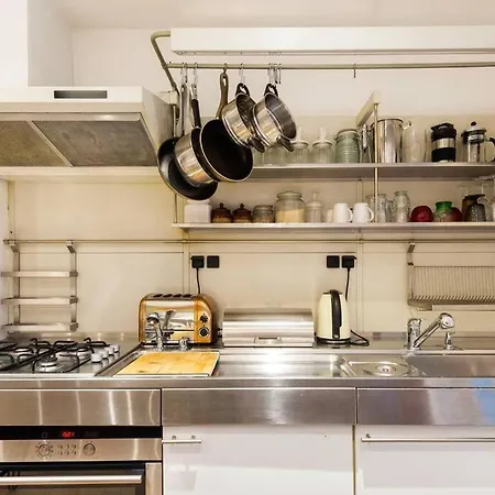 Eclectic Family In The Heart Of Notting Hill