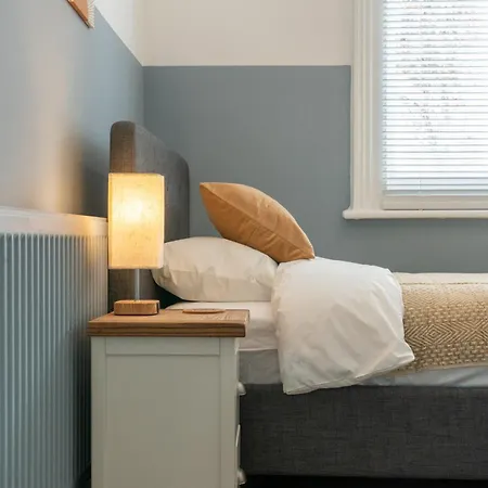 Chiswick 4 Bed Victorian Townhouse Minutes To Tube Apartment London