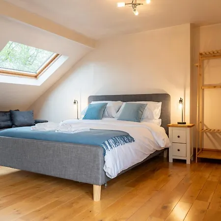 Chiswick 4 Bed Victorian Townhouse Minutes To Tube London