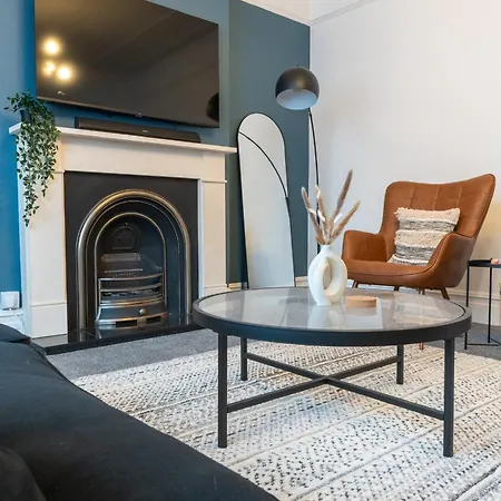 Chiswick 4 Bed Victorian Townhouse Minutes To Tube Apartment *