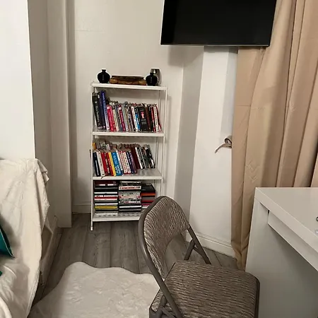 Two Bedroom Flat Burnt Oak London *
