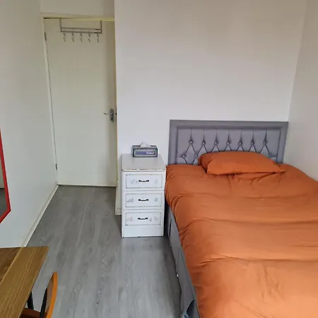 For Rent In Brixton Homestay *