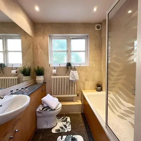 Comfortable Family Villa