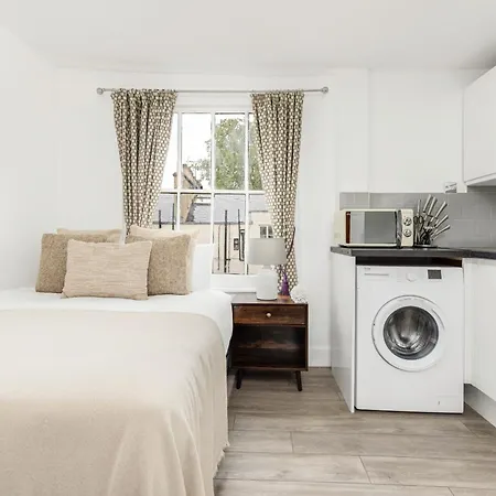 The Paddington Apartment