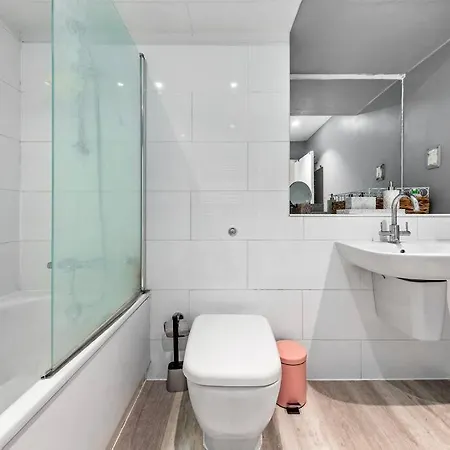 3 Bdr Flat In Mayfair Haymarket Central Hy4 *
