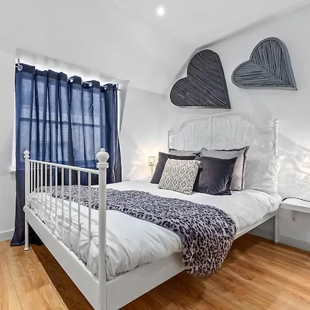 Apartment 3 Bdr Flat In Mayfair Haymarket Central Hy4 *