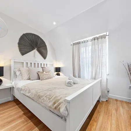 Apartment 3 Bdr Flat In Mayfair Haymarket Central Hy4