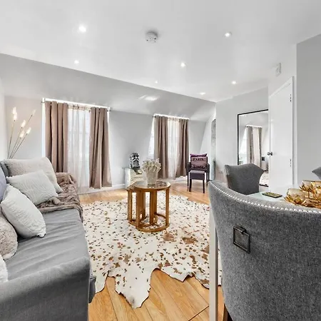 Apartamento 3 Bdr Flat In Mayfair Haymarket Central Hy4 *
