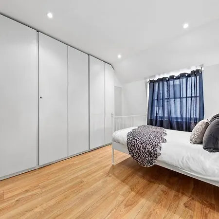 3 Bdr Flat In Mayfair Haymarket Central Hy4 Apartamento