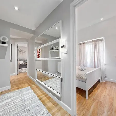 Apartamento 3 Bdr Flat In Mayfair Haymarket Central Hy4