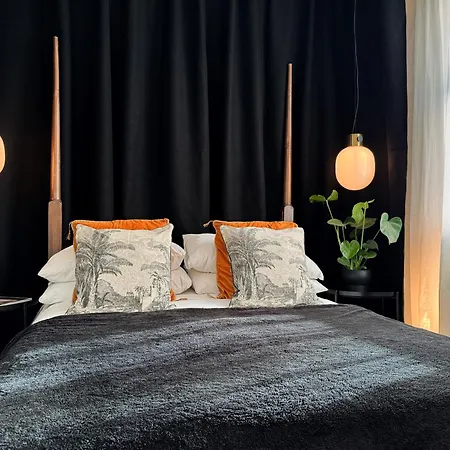 Apartment Tranquil Oasis W 100inch Cinema & Hammock, By The Design Traveller *
