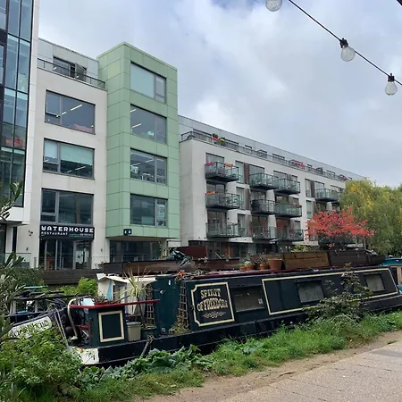 2 Bed Apt, Hoxton, Canal Views