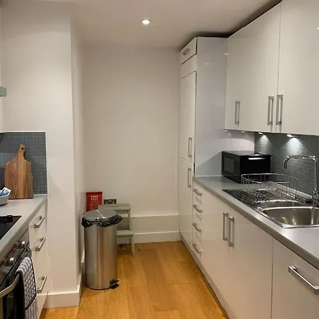 2 Bed Apt, Hoxton, Canal Views