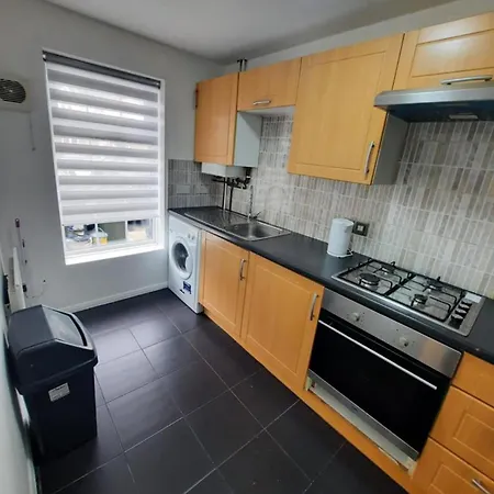 Holiday home Impeccable 2-bed House In Thamesmead London Thamesmead (Greater London)