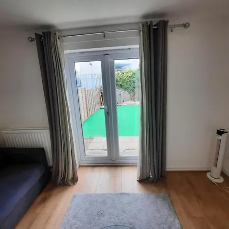 Holiday home Impeccable 2-bed House In Thamesmead London