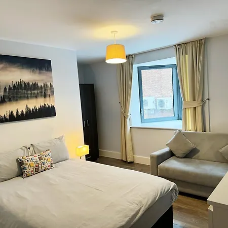 Elegant Luxury Apartment