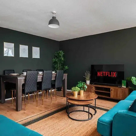 Contractor Base With Pool Table