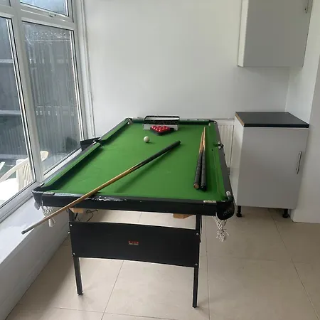 5 Bedroom House Se6 London